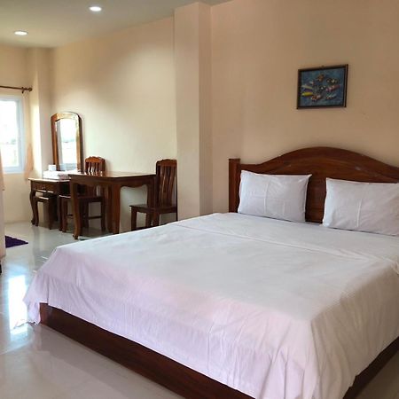 Ratchaphruek Resort Lop Buri Exterior foto