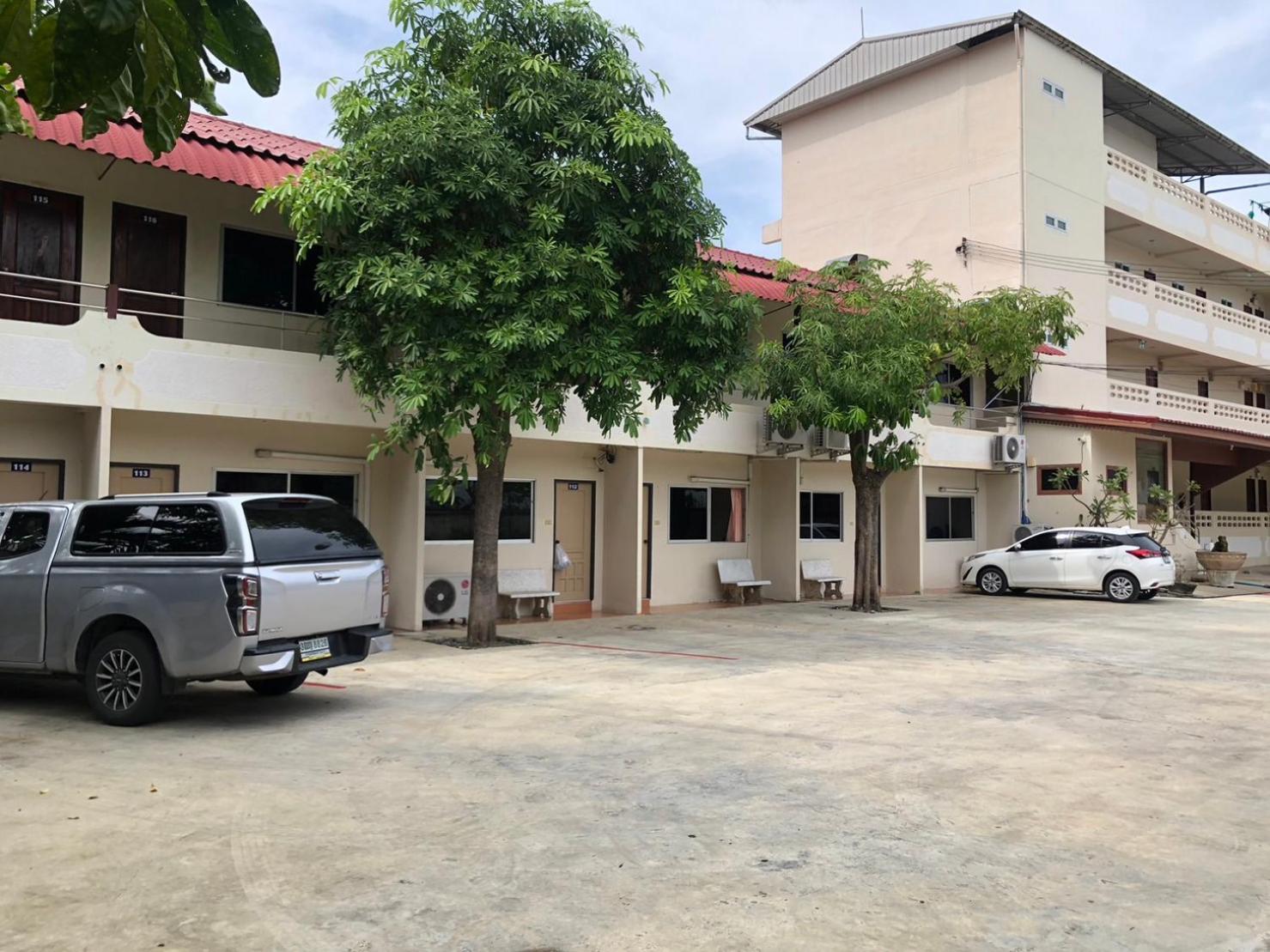 Ratchaphruek Resort Lop Buri Exterior foto